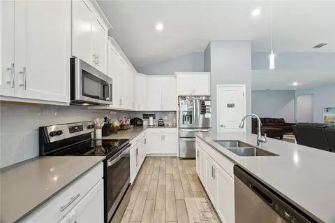 Kitchen - 6282 Lakepine St, Saint Cloud, FL 34771 photo 4 of 4