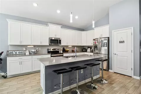 Kitchen - 6282 Lakepine St, Saint Cloud, FL 34771 photo 3 of 4
