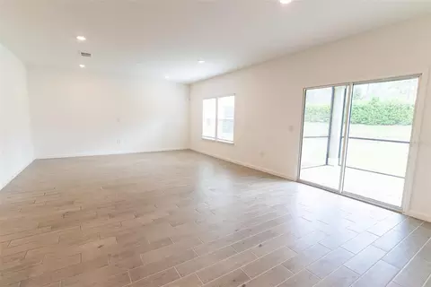 Living - 4501 NW 14th Loop, Ocala, FL 34482 photo 2 of 3