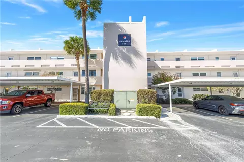 7401 Bay Island Dr S #328, South Pasadena, FL 33707