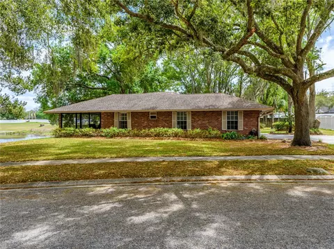 24180 Landing Dr, Lutz, FL 33559