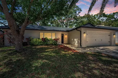 321 Arbor Dr E, Palm Harbor, FL 34683