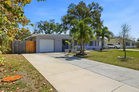 6535 10th St N, Saint Petersburg, FL 33702