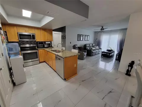 11230 Taft Ln, Seffner, FL 33584 photo 6