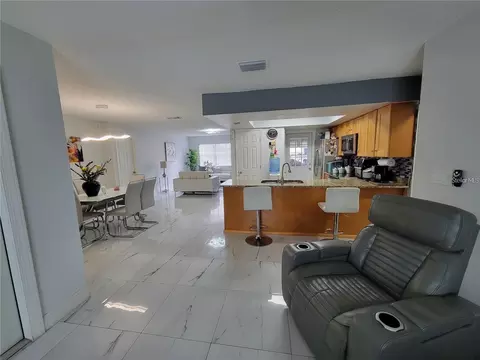 11230 Taft Ln, Seffner, FL 33584 photo 5