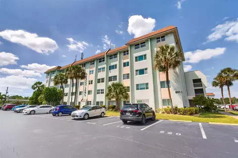 801 83rd Ave N #508, Saint Petersburg, FL 33702
