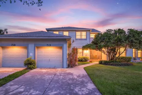 713 Caya Costa Ct NE, Saint Petersburg, FL 33702