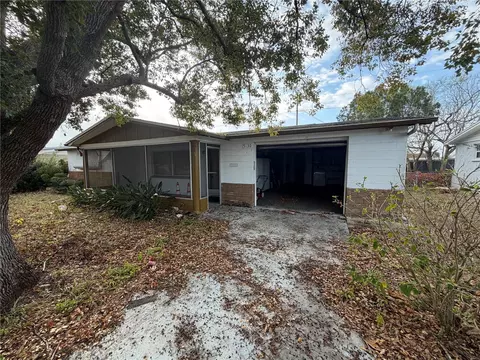 5130 Chet Dr, New Port Richey, FL 34652