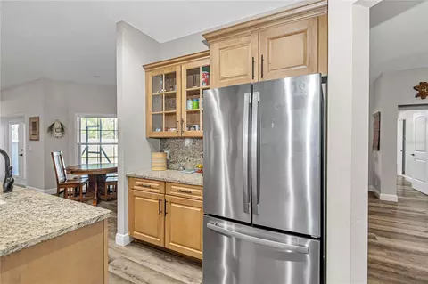 Kitchen - 251 SE 148th Ave, Williston, FL 32696 photo 4 of 8