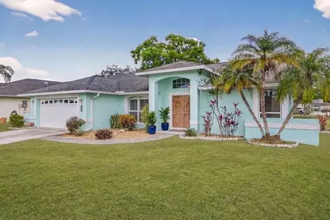 3907 57th Pl E, Bradenton, FL 34203