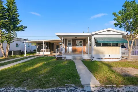 2107 Melody Dr, Holiday, FL 34691
