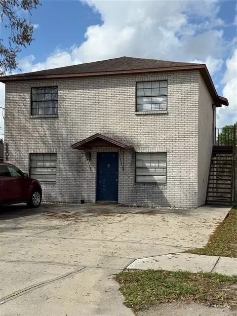 9906 N Myrtle St #B, Tampa, FL 33617