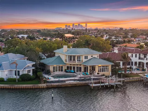 2279 Mermaid Pt NE, Saint Petersburg, FL 33703