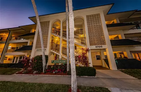 4700 Cove Cir #110, Saint Petersburg, FL 33708