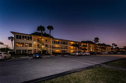 4700 Cove Cir #110, Saint Petersburg, FL 33708
