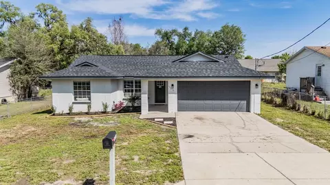 15316 17th St, Dade City, FL 33523