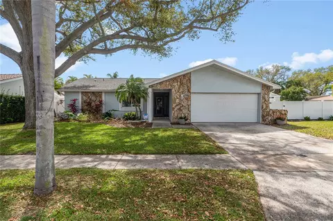 11796 Saree Ct, Seminole, FL 33778