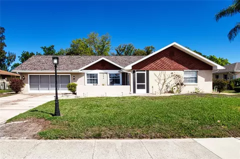 203 Amesbury Cir, Sun City Center, FL 33573