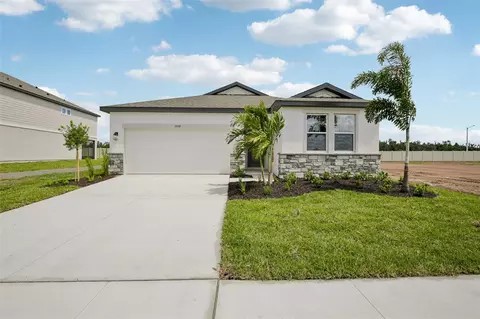 5958 Fresh Flora Dr, Wimauma, FL 33598