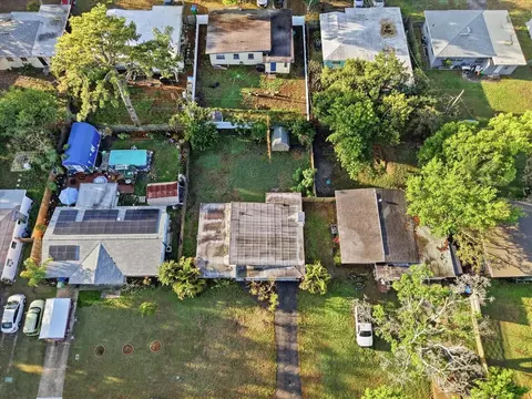 View/Area - 1949 Pinehurst Dr, Clearwater, FL 33763 photo 3 of 8