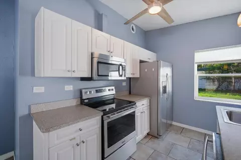 Kitchen - 1949 Pinehurst Dr, Clearwater, FL 33763 photo 2 of 5