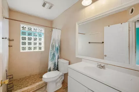 Bath - 1949 Pinehurst Dr, Clearwater, FL 33763 photo 1 of 1
