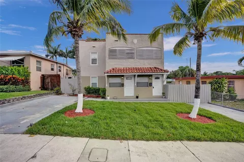 924 Mcintosh St, West Palm Beach, FL 33405