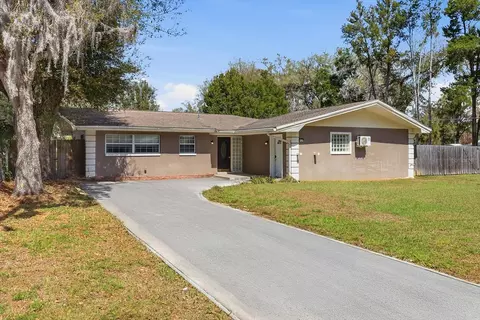 9451 W Green Bay Ln, Crystal River, FL 34428