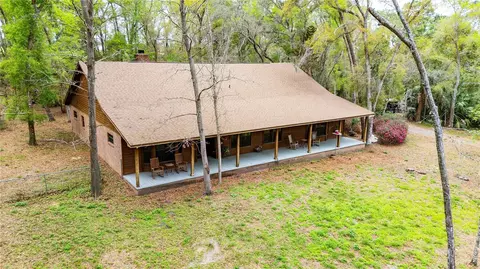 17055 Sweetwater Rd, Dade City, FL 33523