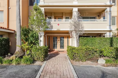 950 Broadway #103, Dunedin, FL 34698