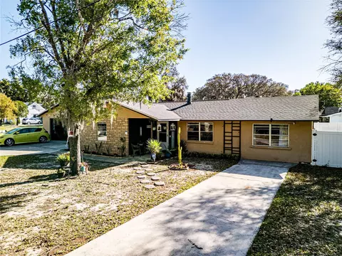 613 S Willow Ave, Avon Park, FL 33825