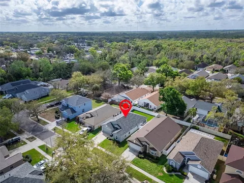 1407 Bloomingdale Trails Blvd, Brandon, FL 33511