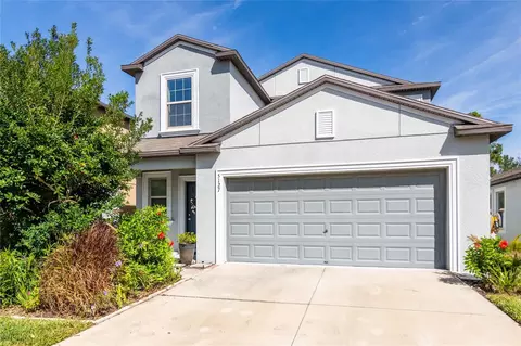 5127 Sable Chime Dr, Wimauma, FL 33598