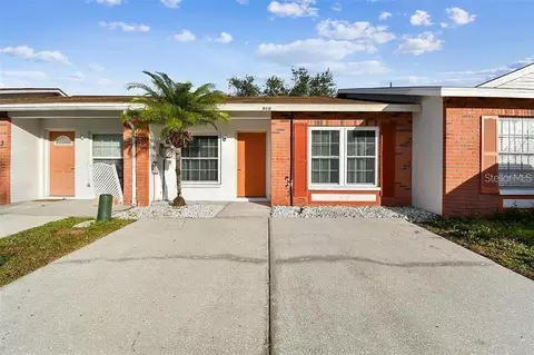 915 Burlwood St, Brandon, FL 33511