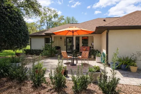 1728 N Envoy Dr, Crystal River, FL 34423