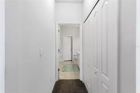 Entry Way - 2212 Broadway View Ave, Brandon, FL 33510 photo 6 of 7