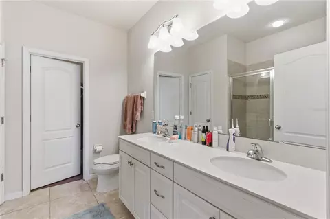 Bath - 2212 Broadway View Ave, Brandon, FL 33510 photo 5 of 5