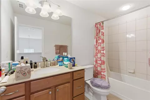 Bath - 2212 Broadway View Ave, Brandon, FL 33510 photo 1 of 5