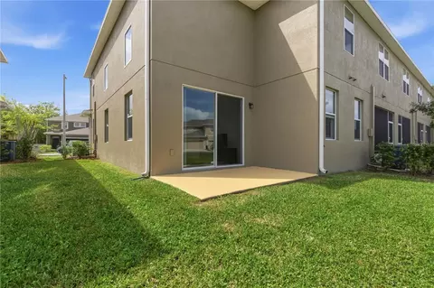 Exterior - 2212 Broadway View Ave, Brandon, FL 33510 photo 6 of 7