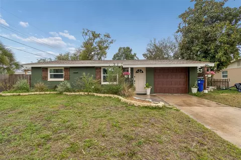 5329 Forest Hills Dr, Holiday, FL 34690