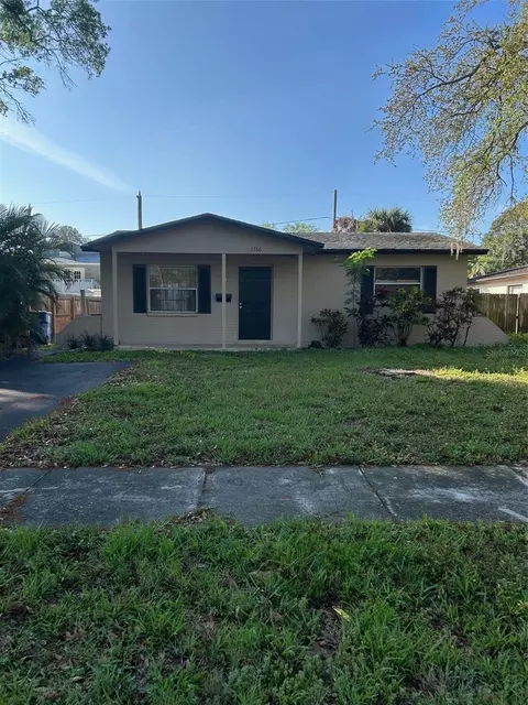 1766 Michigan Ave NE, Saint Petersburg, FL 33703