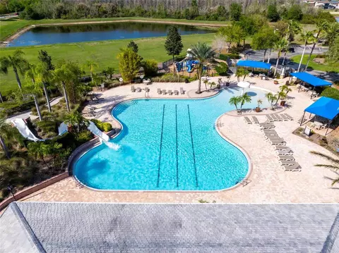 Exterior - 2814 Maple Brook Loop, Lutz, FL 33558 photo 7 of 13