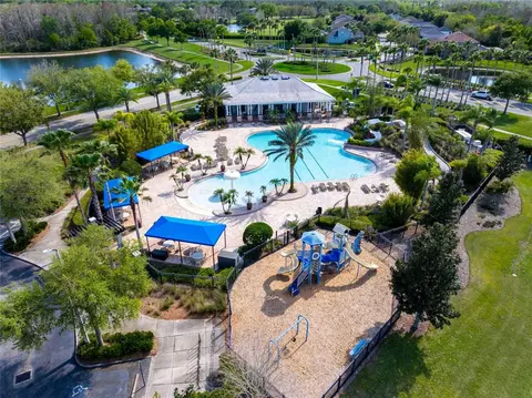 View/Area - 2814 Maple Brook Loop, Lutz, FL 33558 photo 1 of 3
