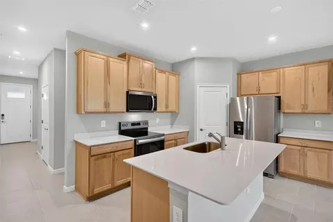 8823 Ginko Run, Parrish, FL 34219 photo 7