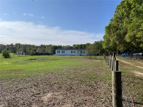 8350 E Derby Oaks Dr, Floral City, FL 34436