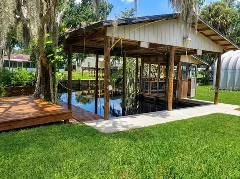 205 Palm Dr, Georgetown, FL 32139