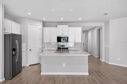 Kitchen - 9243 Aurelia Ave, Parrish, FL 34219 photo 1 of 3