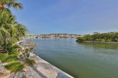 14800 Walsingham Rd #1203, Largo, FL 33774
