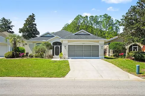 10093 Holly Berry Dr, Weeki Wachee, FL 34613