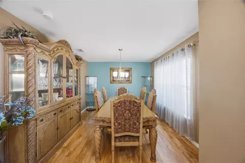 Dining - 4517 SE 28th St, Ocala, FL 34480 photo 1 of 2